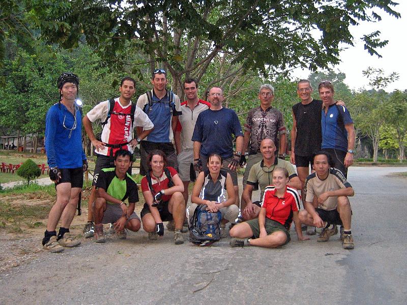 2006-11-01-11-25-19_410 Team photo_ Gonzola, Luis, Marcus, DCL, John, Derek, Art.JPG